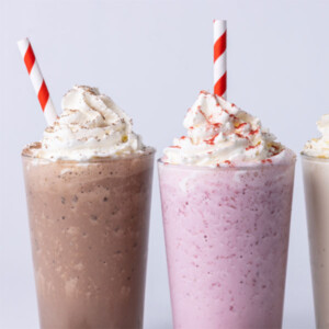 Milkshakes_With_Straws